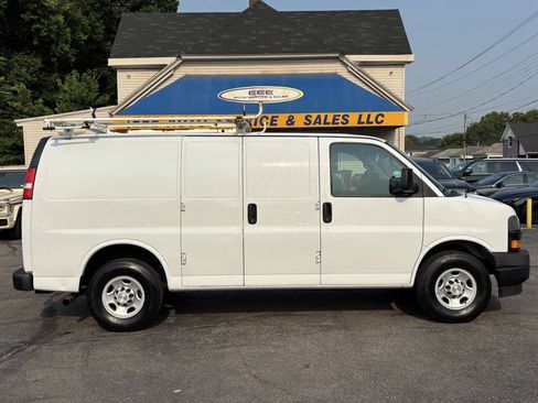 Used 2019 Chevrolet Express 2500 w/ Driver Convenience Package RWD image 1