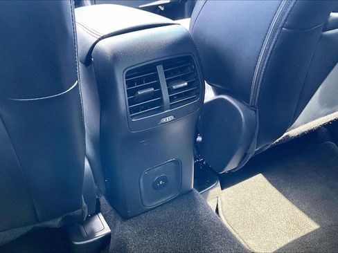 Certified 2025 Ford Escape ST-Line FWD image 33
