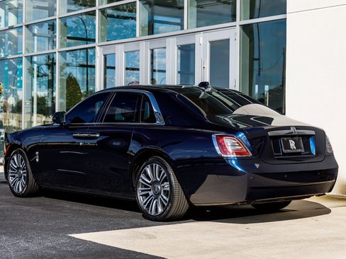 Certified 2023 Rolls-Royce Ghost image 6