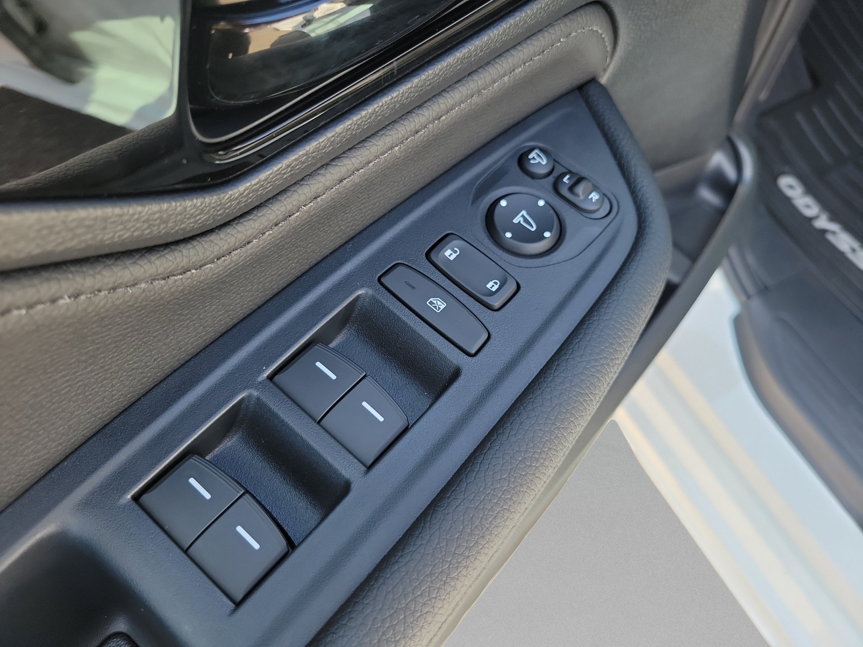 New 2027 Honda Odyssey Elite image 23
