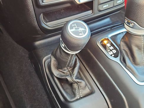 Used 2024 Jeep Gladiator Sport AWD/4WD image 26