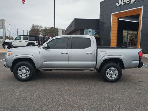 Used 2019 Toyota Tacoma SR w/ SR Convenience Package image 7