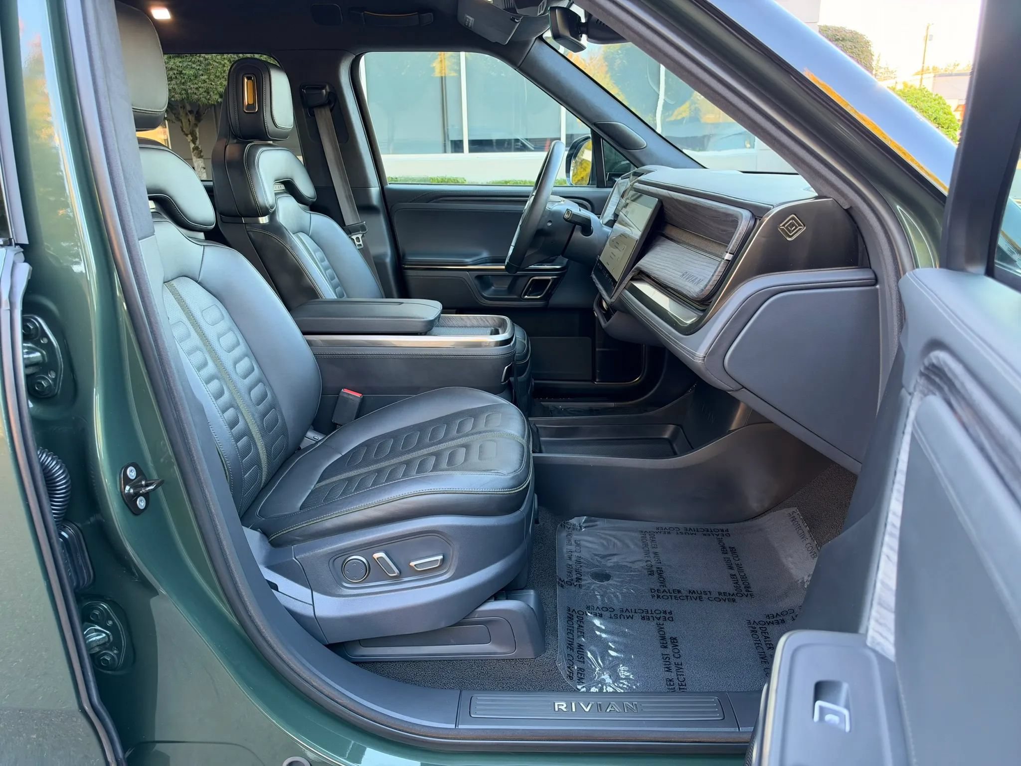 Used 2022 Rivian R1T Adventure AWD/4WD image 47