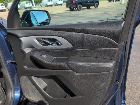 Used 2022 Chevrolet Traverse LT FWD image 48