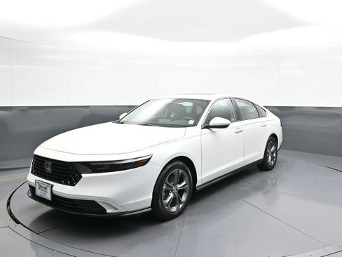 Certified 2023 Honda Accord EX image 1