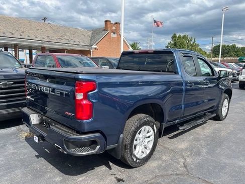 Used 2023 Chevrolet Silverado 1500 RST AWD/4WD image 3