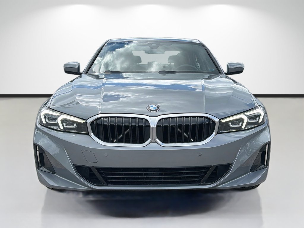 Used 2023 BMW 330i Sedan w/ Premium Package RWD image 8