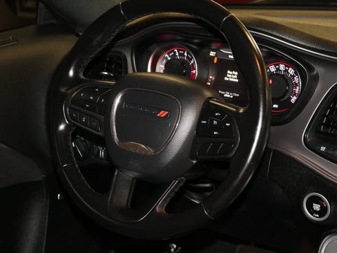 Used 2023 Dodge Challenger SXT RWD image 20