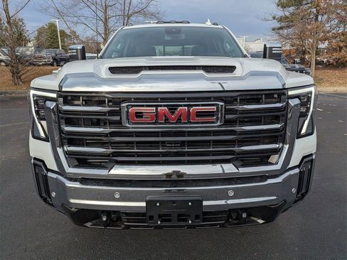 New 2026 GMC Sierra 2500 SLT w/ SLT Premium Package image 3