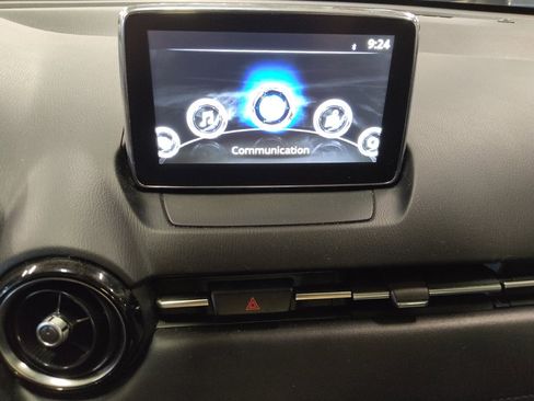 Used 2018 Toyota Yaris iA FWD image 25