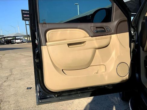 Used 2010 GMC Yukon XL Denali image 20