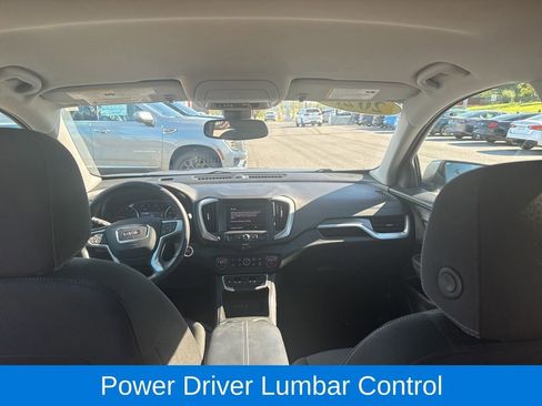 Used 2023 GMC Terrain SLE w/ Driver Convenience Package FWD image 12