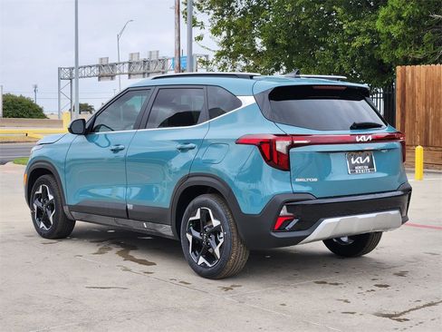 New 2026 Kia Seltos EX image 4