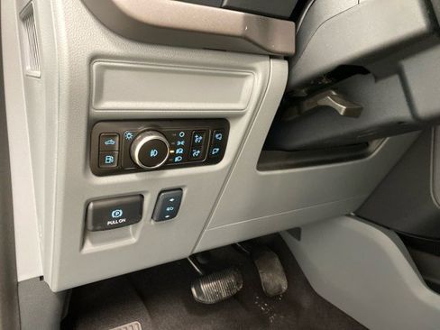 New 2025 Ford F150 XLT w/ Equipment Group 303A High image 18