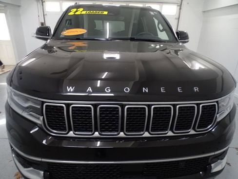 Certified 2022 Jeep Wagoneer Series III w/ Premium Group I image 25