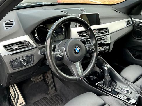 Used 2019 BMW X1 xDrive28i w/ M Sport Package image 17