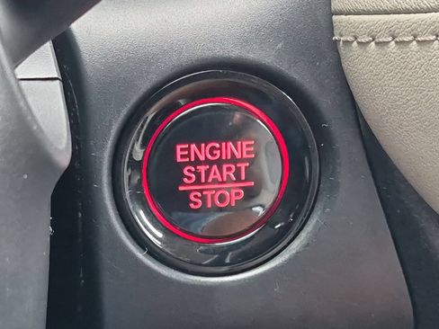 Used 2024 Honda HR-V LX image 16