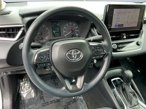 Used 2024 Toyota Corolla LE FWD image 13
