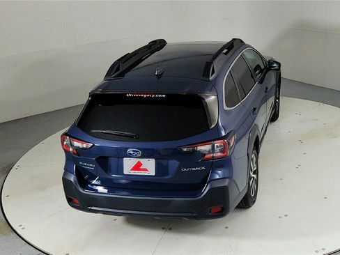 Used 2023 Subaru Outback Premium image 40