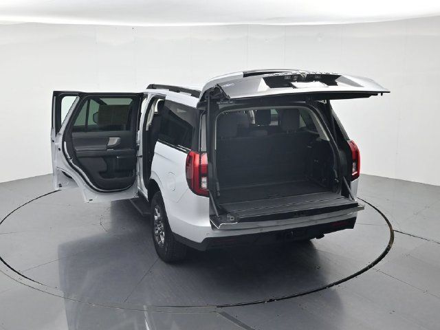 Used 2025 Ford Expedition Active RWD image 47