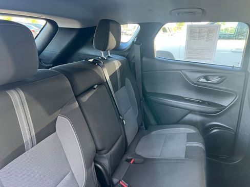 Used 2025 Chevrolet Blazer LT image 39