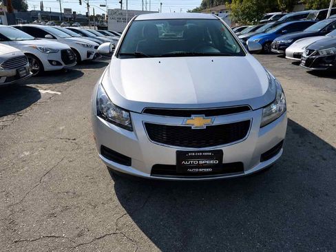 Used 2014 Chevrolet Cruze LT FWD image 2