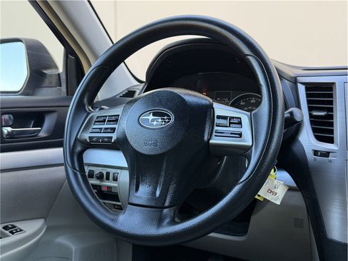 Used 2014 Subaru Legacy 2.5i w/ Popular Package #2 AWD/4WD image 9