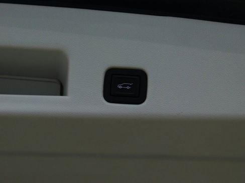 Used 2024 GMC Acadia Denali image 87