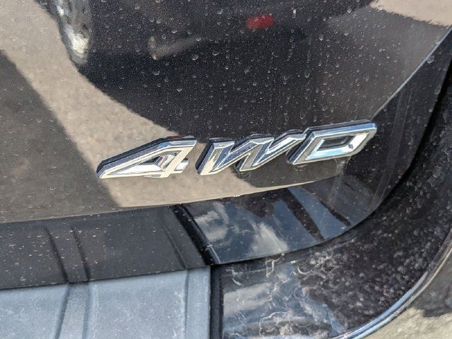 Used 2025 Ford Explorer Active AWD/4WD image 10