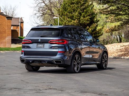 Used 2020 BMW X5 M50i image 5