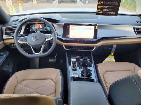 New 2026 Volkswagen Atlas Cross Sport SE FWD image 6