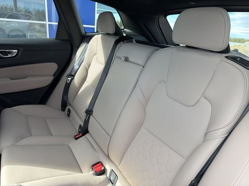 New 2026 Volvo XC60 B5 Plus w/ Protection Package Premier image 18
