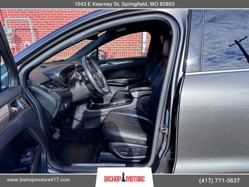 Used 2017 Lincoln MKC Premiere image 23