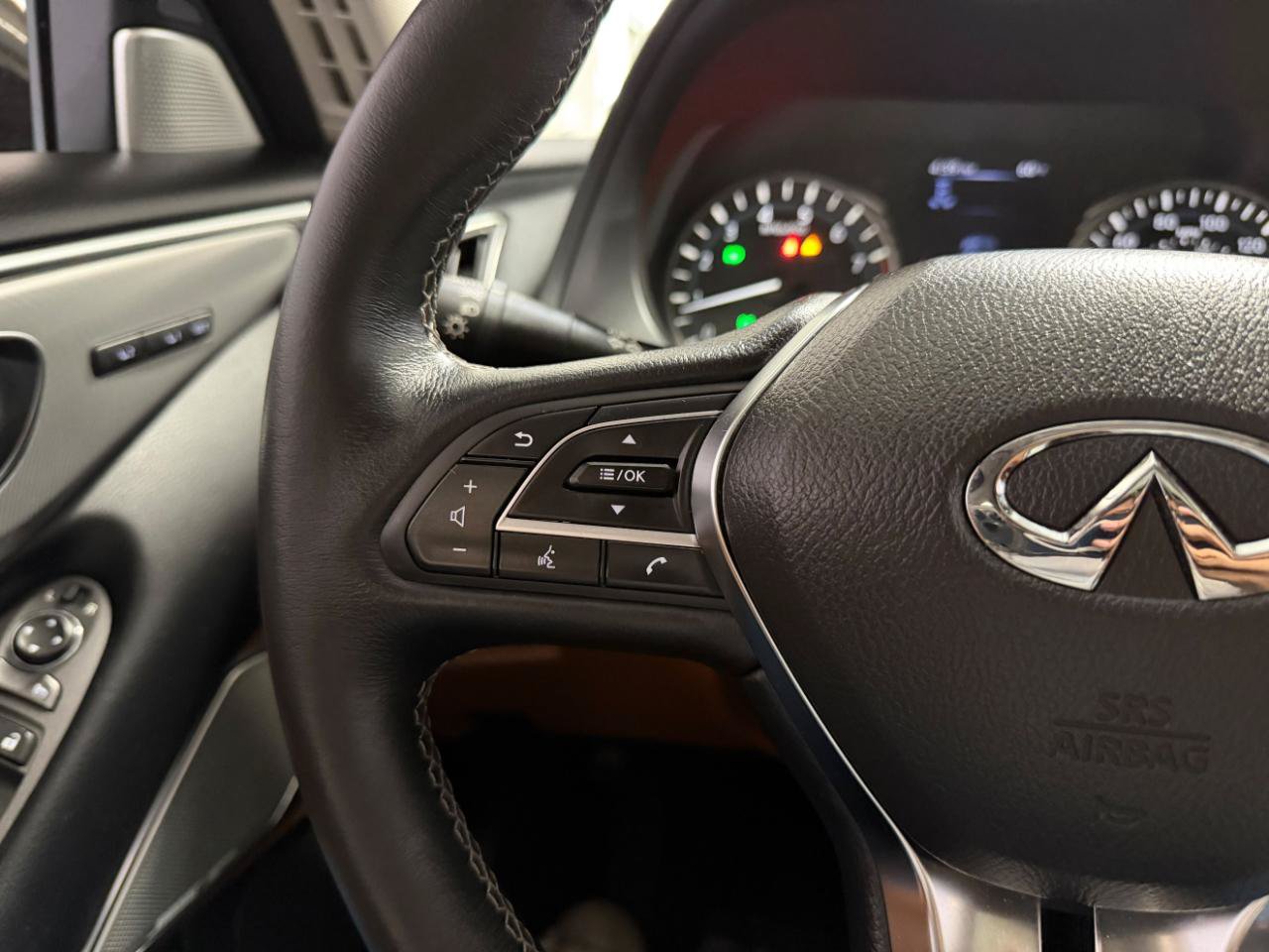 Used 2023 INFINITI Q50 Luxe w/ Cargo Package AWD/4WD image 29