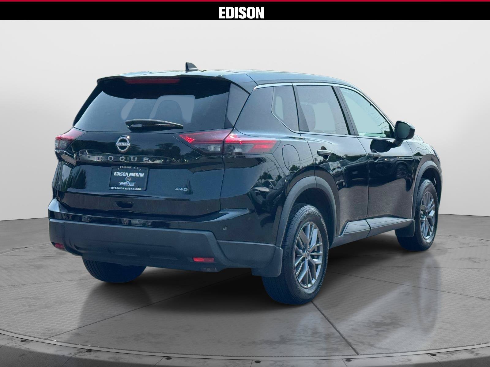 Used 2026 Nissan Rogue S AWD/4WD image 4