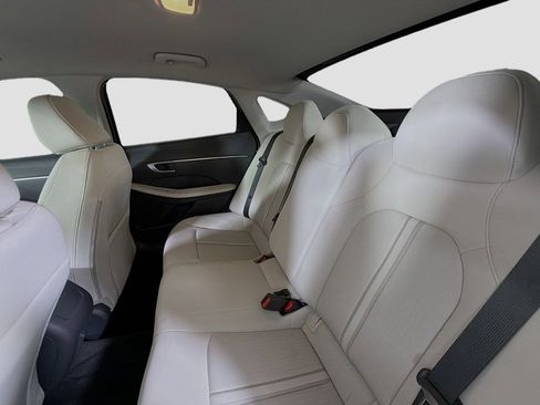 Used 2025 Hyundai Sonata SE image 23