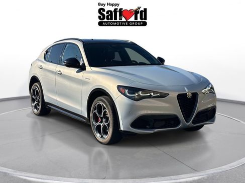 Used 2025 Alfa Romeo Stelvio Sprint w/ Veloce Package AWD/4WD image 10