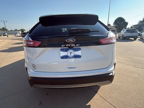 Used 2022 Ford Edge SEL w/ Convenience Package AWD/4WD image 6