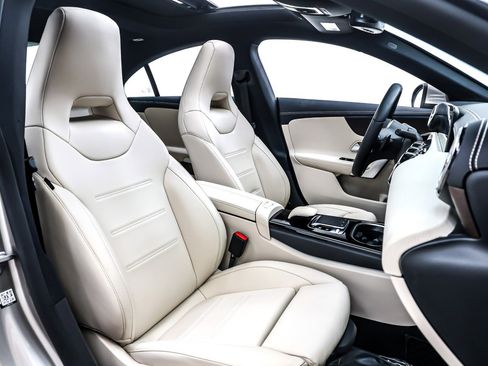 Used 2020 Mercedes-Benz CLA 250 image 8