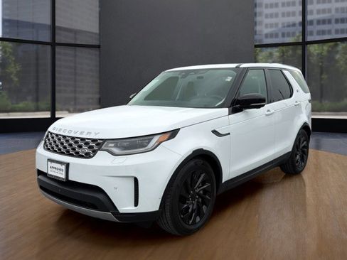 Used 2024 Land Rover Discovery S image 12