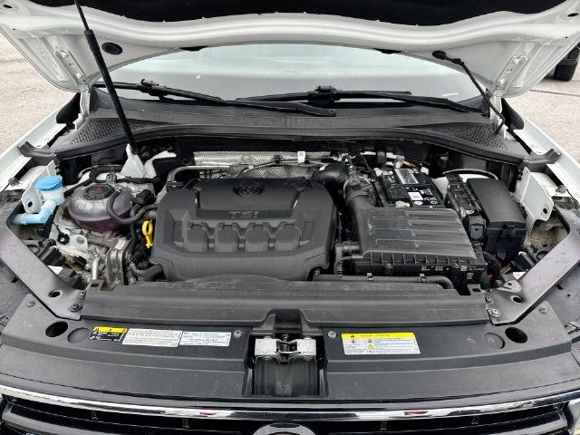Used 2022 Volkswagen Tiguan SE R-Line AWD/4WD image 30