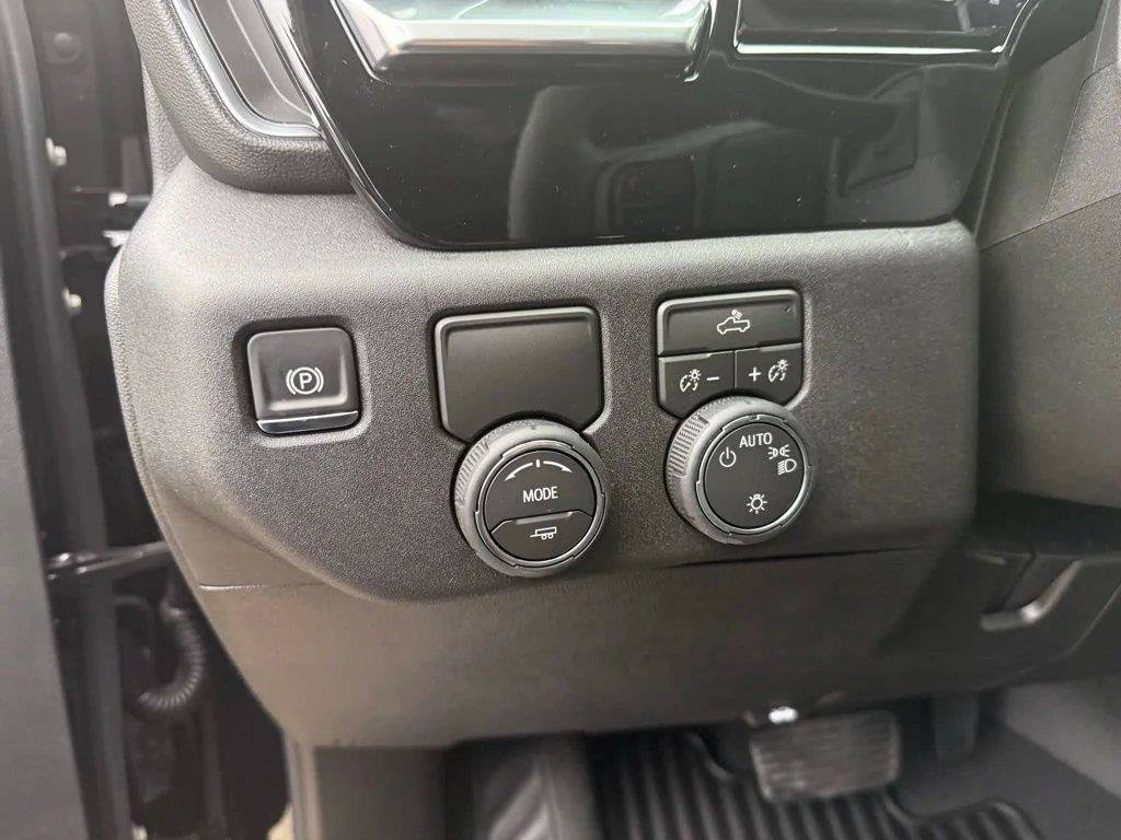 Used 2026 Chevrolet Silverado 1500 LT w/ Texas Edition Plus RWD image 25