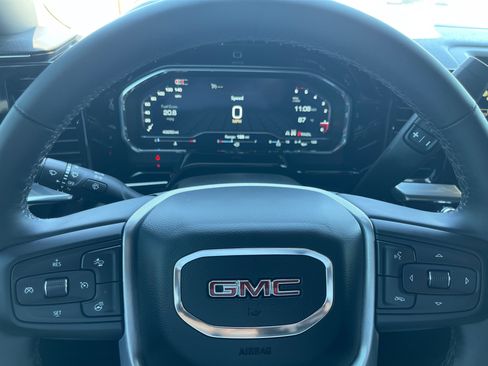 Used 2024 GMC Sierra 1500 SLE w/ X31 Off-Road Package AWD/4WD image 12