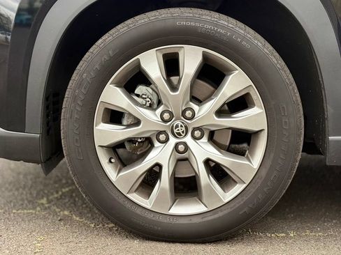 Certified 2024 Toyota Grand Highlander AWD image 9