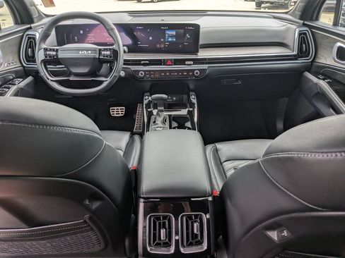 Certified 2026 Kia Sorento SX Prestige AWD/4WD image 17