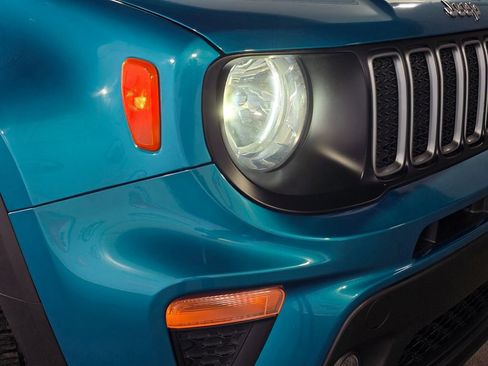 Used 2022 Jeep Renegade Sport w/ Sport Appearance Group AWD/4WD image 5
