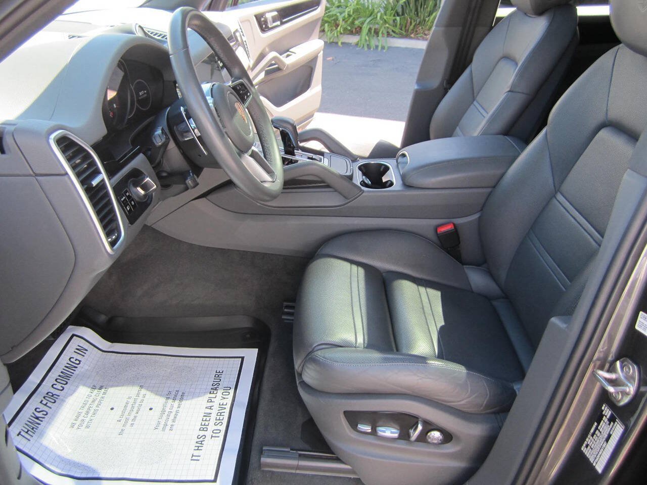 Used 2019 Porsche Cayenne AWD/4WD image 27