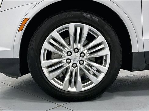 Used 2018 Cadillac XT5 Premium Luxury AWD/4WD image 11