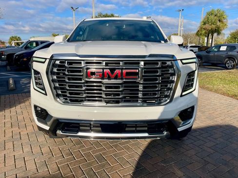 Used 2025 GMC Yukon Denali image 9