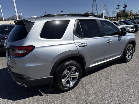 New 2026 Honda Pilot EX-L image 9
